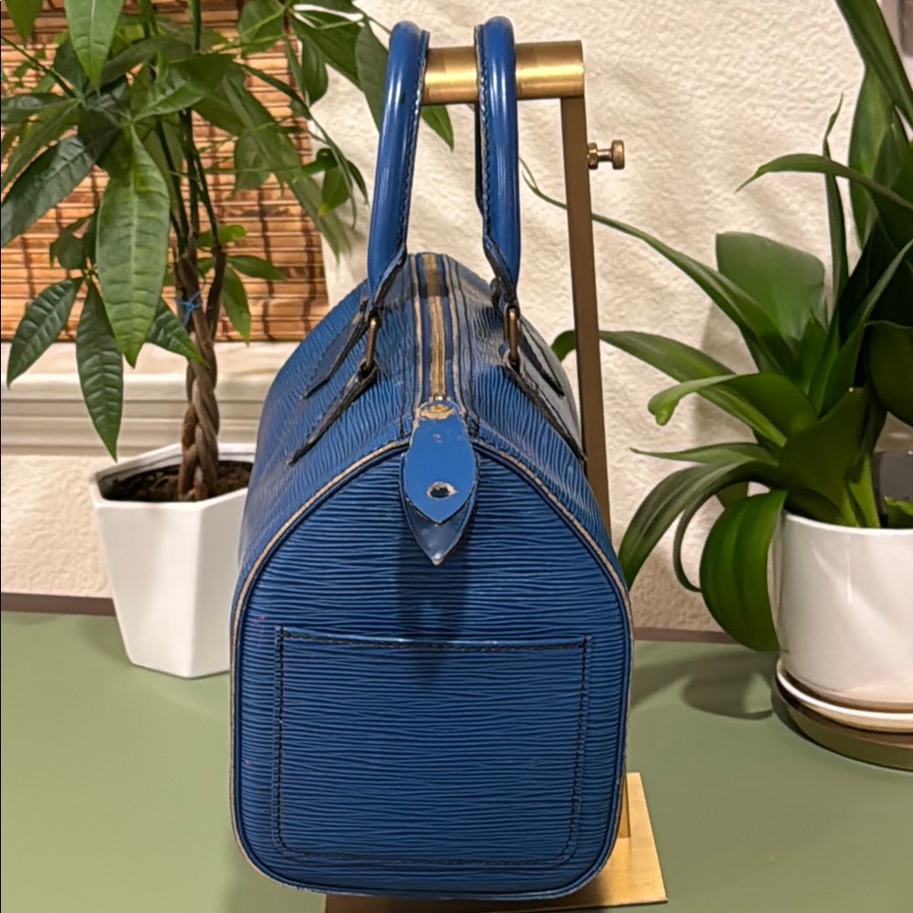 Louis Vuitton Blue Epi Leather Speedy - Picture 6 of 12
